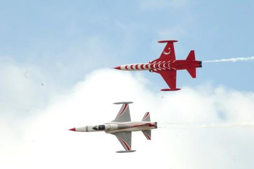orum Valilii ve orum Belediyesi tarafndan organize edilen etkinlik, Byk Taarruz ve Bakomutanlk Meydan Muharebesi'nin yl dnm etkinlikleri kapsamnda yaplrken 'Trk Yldzlar' nefes kesen gsterilere imza att.