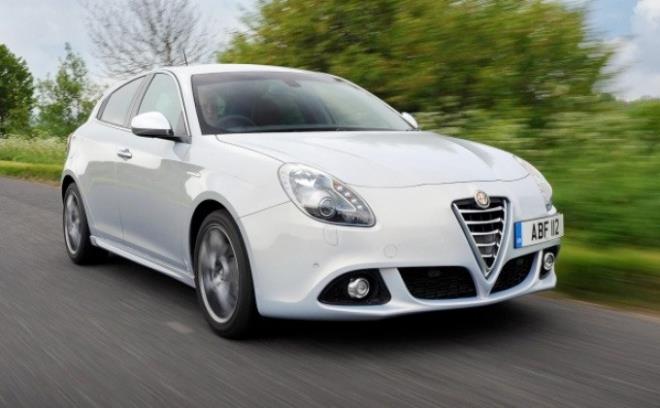Alfa Romeo Giulietta, kasm ayna zel 30 bin liraya 15 ay sfr faiz frsatyla sunuluyor.