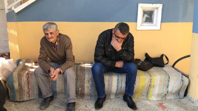 te yandan ehit Bolat'n 3 kardeinin bulunduu, babaevine son olarak 4 ay nce geldii ve bekar olduu renildi.