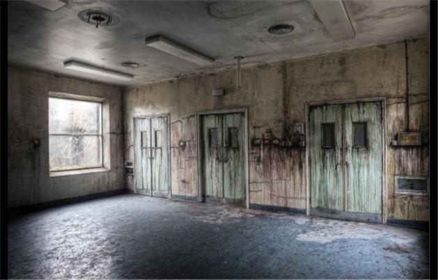 7) Cambridge Askeri Hastanesi &#8211; Aldershot, ngiltere: 1878-1996 arasnda Britanyal asker ve sivillerin tedavisi iin kullanlan hastane, yksek dzeydeki asbest oran nedeniyle kapatld. Ancak burada len iki hastann ruhunun hala orada bulunduuna inanlyor.