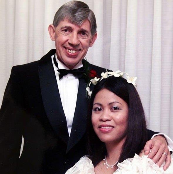 Sekiz tane kaynanayla mcadele etmenin hi de kolay olmadn syleyen ve ilk evliliini 1966&#8217;da yapan Sheppard&#8217;n; 8 ocuu, 6 torunu var. ngiliz adamn en uzun evlilii 11 yl, en ksa evlilii ise 10 ay srd.