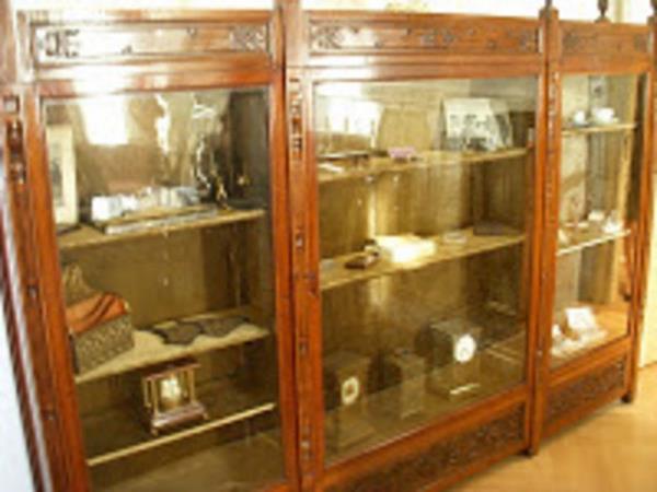 Ancak 2005 ylnda iadam Hasan Szer'in lm sonrasnda borlanan varisleri, oteli devretmeye karar verdi.