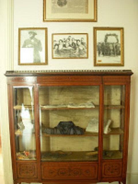 Bakanlk adna mahkemeye bavuran avukat Nursel Mart dilekesinde, "Atatrk'e ait sz konusu eyalarn zel mlkiyete konu edilmesi hukuken mmkn deildir" dedi.