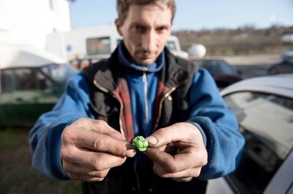 Kinder irketinden bir alan, The Sun'a yapt aklamada, "Eer Ferrero Rocher'in patronlar, Romanya'da olanlar rense kalp krizi geirebilir" diye konutu.