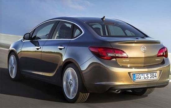 14 - Opel Astra sedan