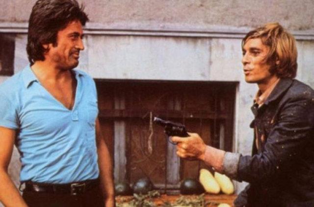 Alberto Dell'acqua ((Robert Widmark), Trk seyircinin bildii adyla ise Rza... lkemizde iki yl kalmasna karn izleyicisinin sevgilisi oldu.