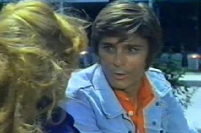 1937 doumlu olan oyuncu, 2000'li yllara kadar kariyerini devam ettirdi.