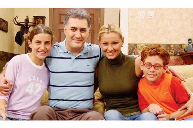 2002 - 2006 yllarnda yaynlanan 'ocuklar Duymasn' dizisinin ocuk yldz Ayecan Tatari byd ok gzel bir gen kz oldu.