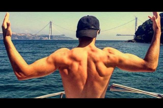 Okula ve spora younlaan Batuhan, Instagram hesabnda paylat fotoraflarla takipilerini artyor.