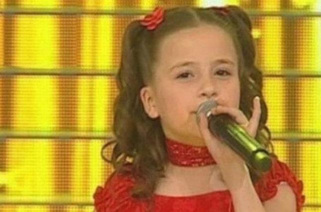 Sahne ovlar ve bir usta gibi ark sylemesiyle tannan bym de klm o ocuktan artk eser yok..