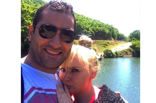 Jale Azakl, byd gen kz oldu imdi de evlendi.