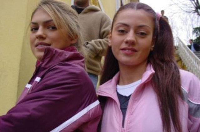 Bir zamanlarn mehur dizisi 'Hayat Bilgisi'nin Barbie Gamze'sini grenler aryor.