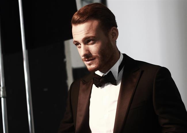 Kerem Brsin<br>    niversite eitimini oyunculuk zerine alarak Emerson College'nin pazarlama iletiimi blmnden mezun oldu.