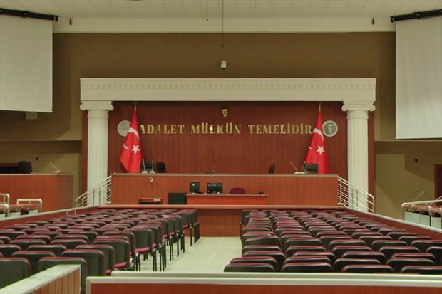 Bunun yan sra, Ankara Sincan'da da FET davalar iin byk bir duruma salonu yaplyor.