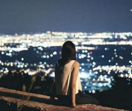 Empati kurar Zeki insanlar kat grl olmaktan her zaman kanrlar. Onlar yeniliklere ak olmann ve farkl dnebilmenin ne kadar nemli olduunu bilirler. Dnce veya inanlar yanl diye kendilerini yenilgiye uram gibi hissetmezler. Bunun yerine dorusunu renmeye alrlar.