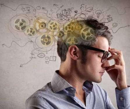 Alg farkl Zeki kiiler dnyay bizim algladmzdan farkl alglarlar. Sosyal ilikiler iinde farkl davranlar gsterirler.