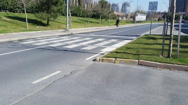 "MLERE BASMADAN YAY GEDNDEN GEEBLRSNZ"    Bu yaya geidinden geebilirsiniz fakat imlere basmamanz gerekiyor. Artk o nasl olacaksa?