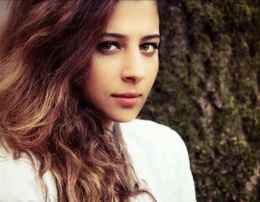 Survivor Begm Ycetan, tenis kortlarnda rakip tanmyor.  Begm, 2012&#8217;de katld Survivor&#8217;da yemek isteyip yiyemediklerinin bir listesini yapmt. Survivor Begm&#8217;n yiyecek listesinde lahmacun, kuru faslye, pilav, makarna, kola ve kahve yer alyordu.