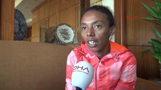 Ondrt yandayken atletizme balayan Hewan, 1999 ylnda, ENKA iin atlet arayan iadam nder zbilen tarafndan Etiyopya&#8217;da kefedildi ve ailesinin de izniyle Trkiye&#8217;ye getirildi.