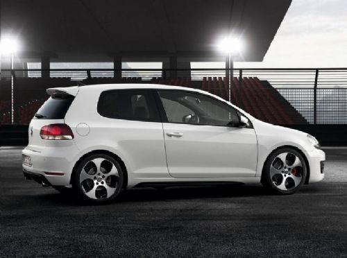 <p>1.6 Dizel Otomatik Sedan Highline</p>  <p>  VERGSZ FYAT: 89.538 / ESK VERG: 45 / ESK FYAT: 153.200 / YEN VERG: 60 / YEN FYAT: 169.048</p>