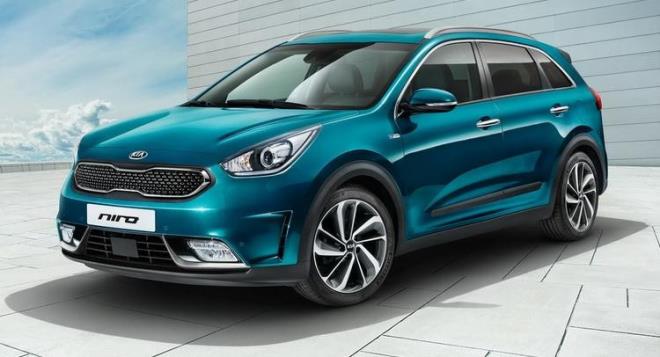 <p>KIA</p>  <p>  Sportage 1.6 Benzin Manuel SUV Comfort</p>  <p>  VERGSZ FYAT: 48.451 / ESK VERG: 45 / ESK FYAT: 82.900 / YEN VERG: 50 / YEN FYAT: 85.759</p>  <p>  1.6 Benzin Otomatik SUV GT-line prestige</p>  <p>  VERGSZ FYAT: 80.655 / ESK VERG: 45 / ESK FYAT: 138.000 / YEN VERG: 60 /YEN FYAT: 152.276</p>