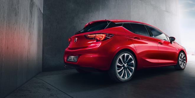 <p>Astra 1.0 Benzinli Otomatik Hatchback Enjoy</p>  <p>  VERGSZ FYAT: 46.581 / ESK VERG: 45 / ESK FYAT: 79.700 / YEN VERG: 50 / YEN FYAT: 82.448</p>  <p>  1.6 Dizel Otomatik Hatchback Excellence</p>  <p>  VERGSZ FYAT: 63.705 / ESK VERG: 45 / ESK FYAT: 109.000 / YEN VERG: 50 / YEN FYAT: 112.759</p>