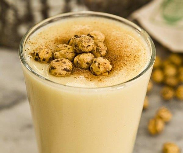 zellikle byk ehirde yetien ocuklar gelime dneminde kirli havadan etkilenmektedirler, k aylarnda havann daha falza kirlenmesi ve souk algnl ile birlikte alerjik hastalklarn etkisinde kalan ocuklar solunum yolu sorunlar yaarlar ve bunun en ak belirtisi olan ksrk ortaya kar. Bronlarn tahrip olmasyla birlikte balayan ksrkler tedavi edilmedinde uzun sre devam edebilir.