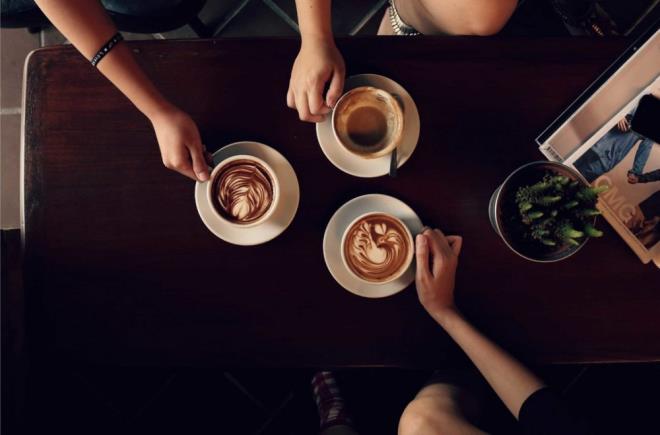 Kahve iin Spor yapmadan bir saat nce kahve imeyi deneyin, nk kahve egzersizinizi canlandrmaya yardm edecek ve size daha ok kalori yaktracak!