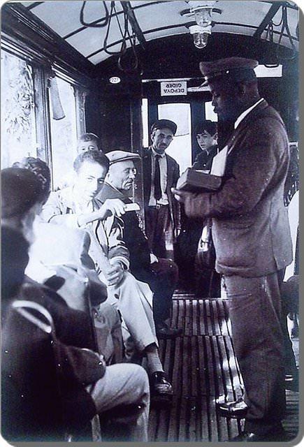 Bilet kesici. Fotoraf: Ara Gler