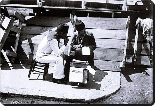 1910'lardan bir arzuhalci.