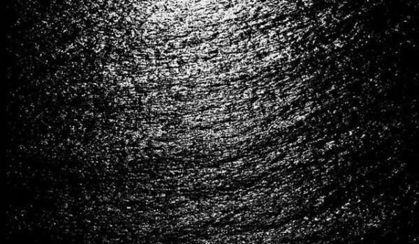 Bat?da yas, matemi anlatr, oysa Japonya'da siyah mutluluktur.