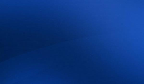 Lacivert giyen kiiler kendilerini ok daha karizmatik ve inandrc hissederler. Ayrca bu yzden dnyadaki firmalarn bir ou logolarnda lacivert rengi kullanr. nsanlarn zerinde baarl ve gl imaj brakr.