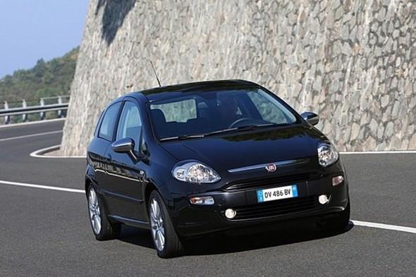 <p>58) Fiat Punto 1.3 Multijet 95HP </p>  <p>  Yakt tipi: Dizel </p>  <p>  Ortalama yakt tketimi(100km): 4.7 litre</p>