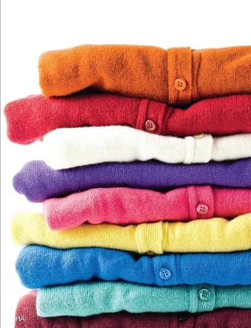 Karanlk k gnlerinde daha mutlu hissetmek iin makyaj rutininizde iinizi aydnlatacak renkler kullanmalsnz.