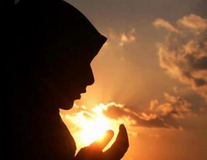 Dert, bela, fitne, hastalk, nazar, sihir ve zalimlerin errinden korunmak iin, sabah akam, imam- Rabbani hazretlerinin bildirdiini hatrlayarak, 3 defa okumaldr. yt-i hrz okununca da, bu duay okumaldr. Hadis-i erifte buyuruldu ki: