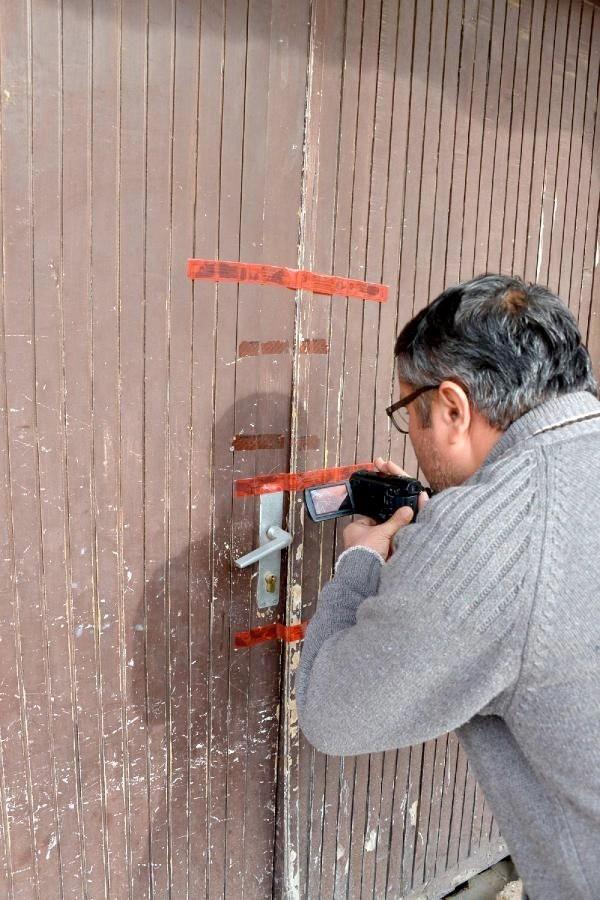 Songl Eril'in 1989 ylnda Almanya'nn Berlin ilesinde dnyaya geldii 2005 ylnda Almanya'dan kuzeni Gazi Baykul ile evlenmek iin kap Adana'ya geldii belirlendi.