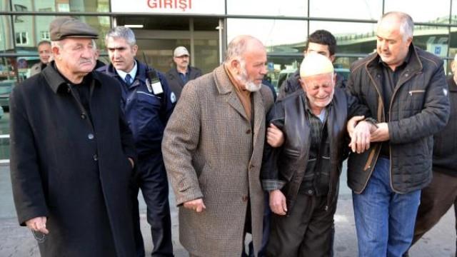 YAVRUM YASN'M  <br>  Burada tedaviye alnan zeyir ke, daha sonra polis aracyla evine gtrld. Yaknlarnn desteiyle hastaneden kan zeyir ke, "Yavrum, Yasin'im" diyerek alad.