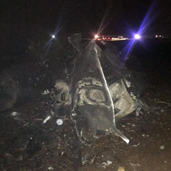 AA: TEKNK ARIZA, HA: SALDIRI SONUCU DT  TSK'dan yaplan ilk aklamada uan neden dtnn henz bilinmedii vurgulanrken HA'nn haberine gre ise, pilotun mlakat srasnda uan saldr sonucu dtn syledii belirtildi. Anadolu Ajans yaplan ilk incelemede, uan teknik arza nedeniyle dt deerlendirildiini belirtti.