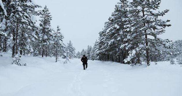 KASTAMONU - NEBOLU - AZDAVAY - ENPAZAR<p>    Kastamonu'nun nebolu, Azdavay ve enpazar ilelerinde kar ya nedeniyle, tamal eitim verilen okullar bugn 1 gn sreyle tatil edildi.<p>    nebolu ve Azdavay Milli Eitim Mdrlklerinden yaplan aklamada, mahalle ve kylerden ile merkezine tamayla gelen rencilerle snrl kalmak kaydyla eitime yarn iin ara verilmesi karar alnd belirtildi.