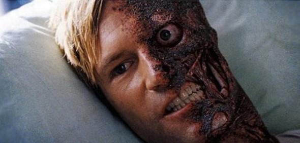 The Dark Knight    Byle bir yz gerek olamazd herhalde... Filmdeki o grnt...