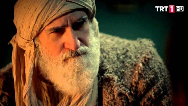 1204'de Medine, Musul, Badad'da bulundu. Musul'da, "et-Tenezzlatu'l-Musuliyye" yi yazd. Musul&#8217;dan ayrldktan sonra Konya&#8217;ya geldi. Orada tant Sadreddin Konev&#8217;nin dul annesi ile evlendi. Konya&#8217;da iken "Risalet&#8217;l-Envar"  yazd. Seluk Meliki tarafndan hrmet ve ikram grd. Sonra Msr&#8217;a geti.