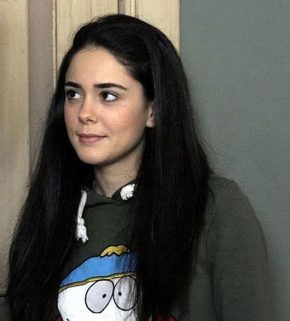 Gzellii ve oyunculuu gz dolduran Yeti, hrete Annem dizisi ile kavumutu.