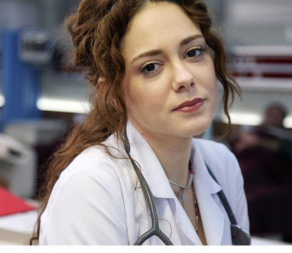 DUYGU YET    1984 doumlu Duygu Yeti u sralar ekrandan uzak...