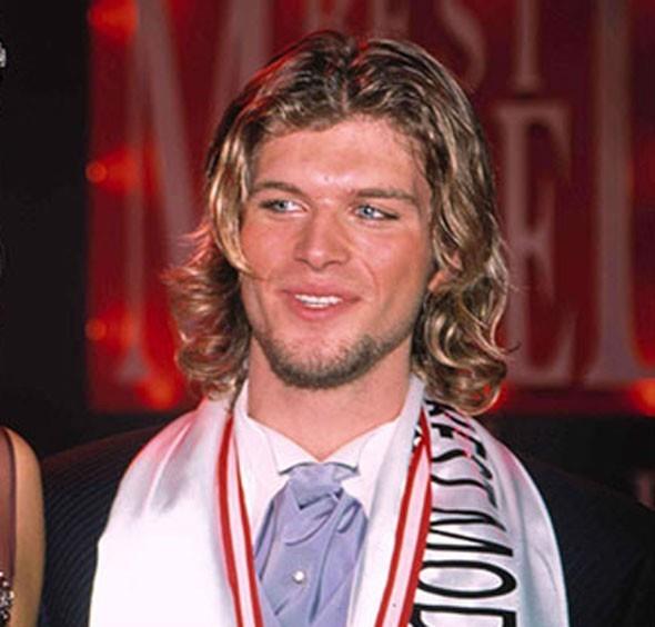 KIVAN TATLITU    2002 ylnda katld Best Model Of Turkey ve Best Model Of The World yarmalarn kazand.