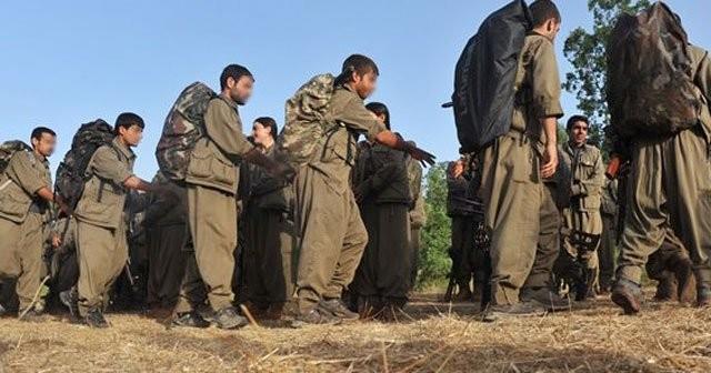 Suriye&#8217;den patlayc gnderilmi<p>      hsan O.&#8217;nun gzaltna alnd operasyonda yakalanan Mahmut B. adl kiinin iyerinde yaplan aramada, 20 kilogram patlayc hammaddesi, 560 gram patlayc madde, 10 elektrikli kapsl, 10 normal kapsl, 2 para 21 metre uzunluunda infilakl fitil, 2 metre saniyeli fitil ele geirildi. Malzemelerin, bombal saldrlarda kullanlmak amacyla Baran kod adl PKK&#8217;l tarafndan Suriye&#8217;den gnderildii anlald.