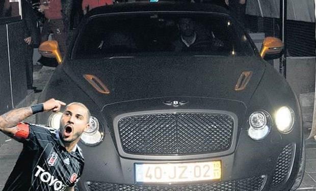 Ricardo Quaresma  <p>Beikta&#8217;n Portekizli yldz Ricardo Quaresma'nn arac yaklak 1 milyon TL