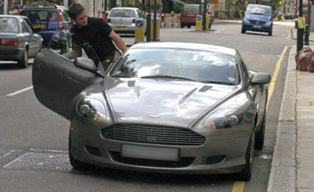 Frank Lampard  <p>  ngiliz milli takm oyuncusu Frank Lampard, Aston Martin D89