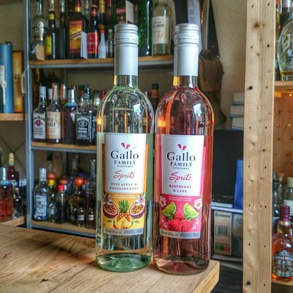 E. & J. Gallo Winery