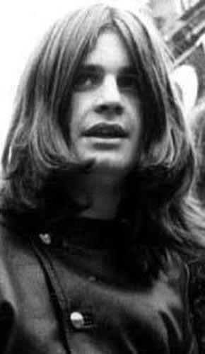 Ozzy Osbourne'un genlik yllarndan. Bakn nasl da deimi.