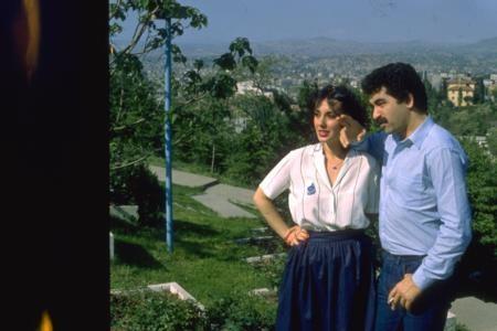 "brahim Tatlses tarafndan karldktan sonra yedi saat boyunca dvldn ileri sren film oyuncusu Perihan Sava, savcla bavurarak Tatlses'in ruh hastas olduunu syledi ve tutuklanmasn istedi.